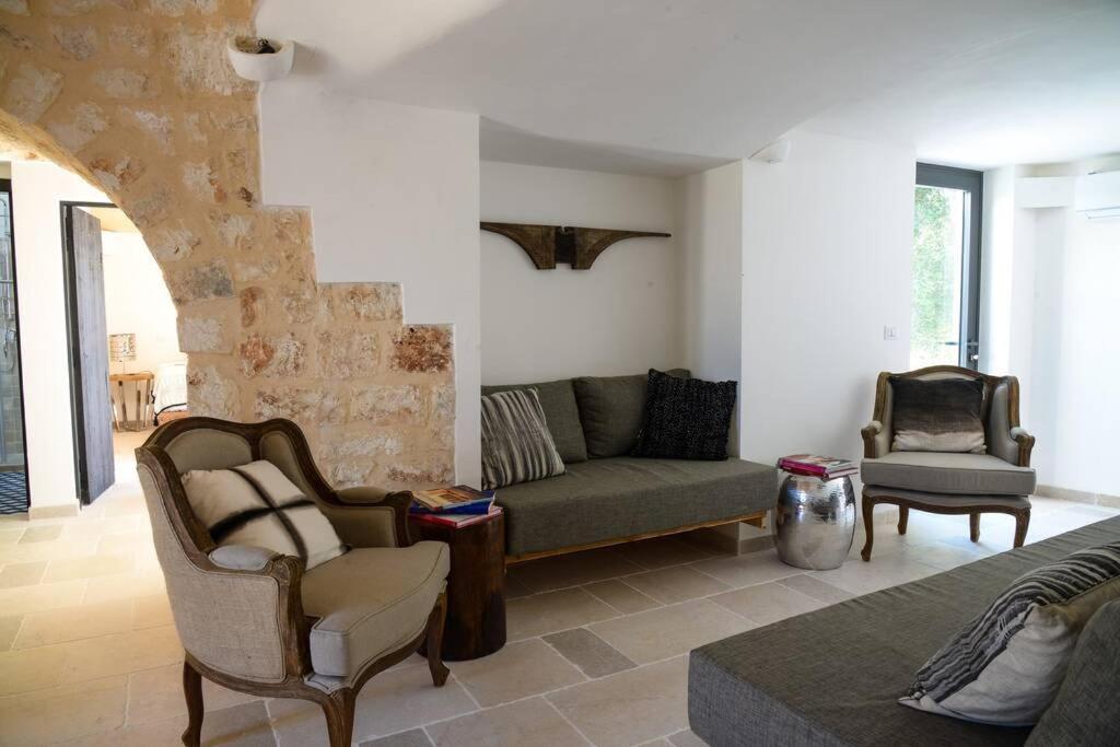 Trullo And Lamia Cinera Villa Cisternino Exterior photo